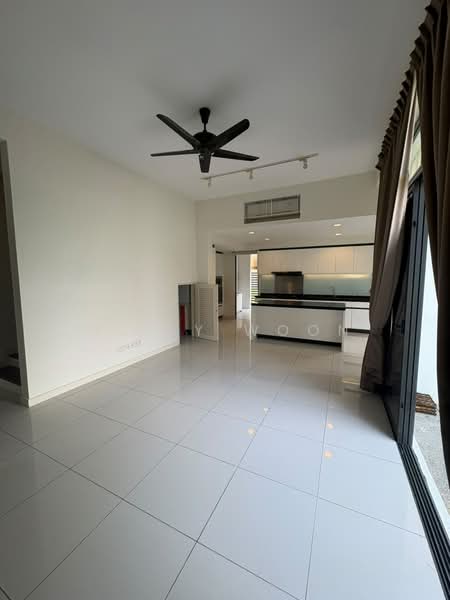 Rumah Teres untuk Disewa di Medini (Iskandar Puteri (Nusajaya)) - Huily Woon - Living Room - PropertyGuru.com.my