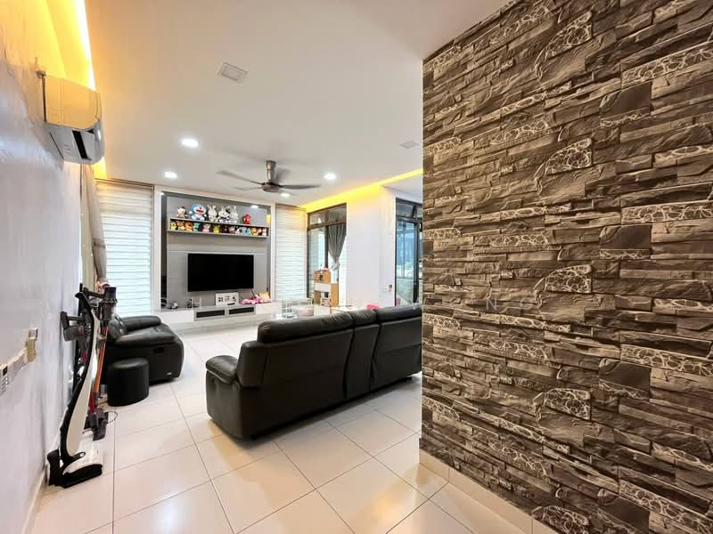 Cluster House for Sale in Setia Tropika (Johor Bahru) - Shereen Wong - Living Room - PropertyGuru.com.my