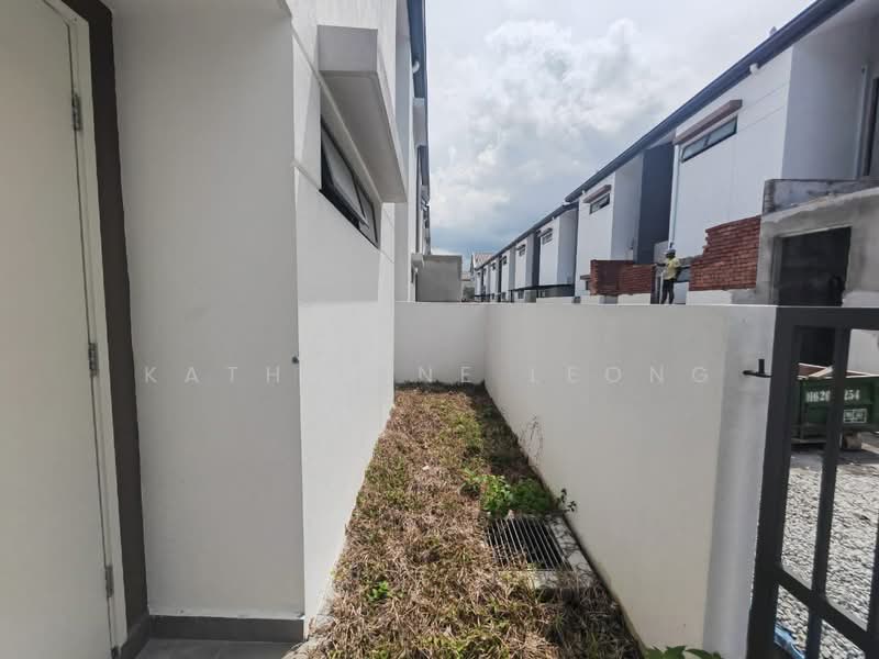 Rumah Teres 2 Tingkat untuk Disewa di Kota Emerald (Rawang) - Katherine Leong - Exterior - PropertyGuru.com.my