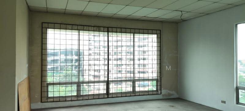 Shop / Office for Rent in Taman Perindustrian Bukit Serdang (Seri Kembangan) - Robin Chum - Interior - PropertyGuru.com.my