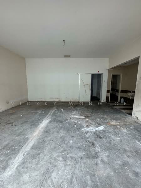 Shop / Office for Sale in Bandar Baru Sri Petaling (Sri Petaling) - Vickky Wong CF - Interior - PropertyGuru.com.my