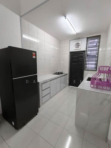 Rumah Teres 1 Tingkat untuk Disewa di Bandar Putra (Kulai) - Danny See - Kitchen - PropertyGuru.com.my