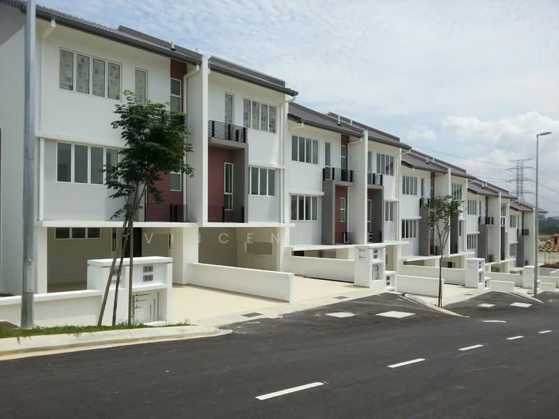 Townhouse for Sale in Puchong (Selangor) - Vincent Lee - Exterior - PropertyGuru.com.my