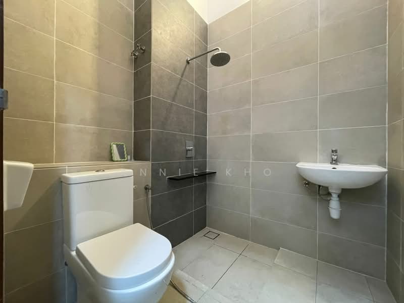 2-storey Terraced House for Rent in Seksyen U13 (Setia Alam) - Annie Kho - Bathroom - PropertyGuru.com.my