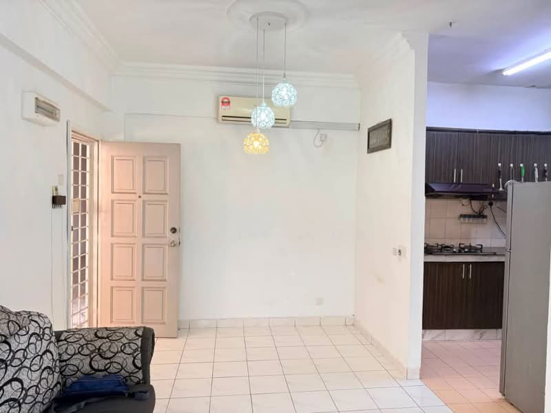 Apartment for Rent at Pangsapuri Mawar - Kelly Kok - Living Room - PropertyGuru.com.my