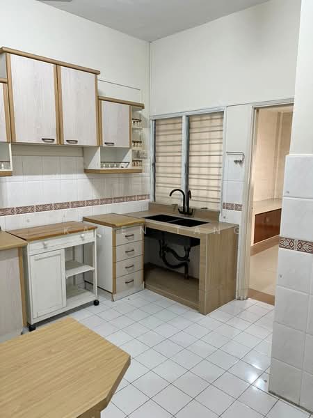 Semi-Detached House for Rent in Taman Koperasi Cuepacs (Cheras) - Karen Tang - Kitchen - PropertyGuru.com.my