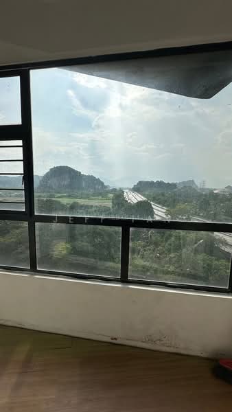 Kondominium untuk Disewa di Oasis - Jeff Tan - View - PropertyGuru.com.my