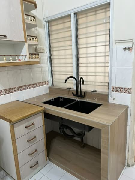 Rumah Berkembar untuk Disewa di Cheras (Selangor) - Tron Wan - Kitchen - PropertyGuru.com.my