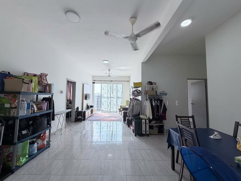 Pangsapuri untuk Dijual di Putra Impian - Syazue Wanie - Living Room - PropertyGuru.com.my