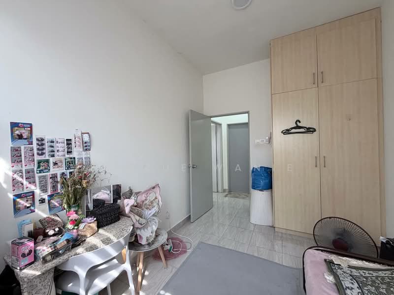 Pangsapuri untuk Dijual di Putra Impian - Syazue Wanie - Bedroom - PropertyGuru.com.my