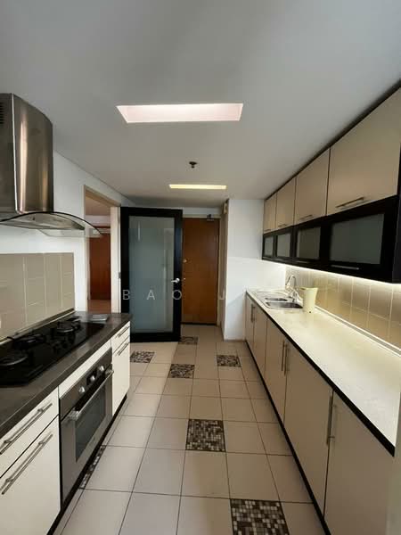 Service Residence for Sale at i-Zen @ Kiara 2 - Bao Jie - Kitchen - PropertyGuru.com.my