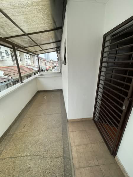 Rumah Teres untuk Dijual di Bandar Utama (Selangor) - RL Han - Balcony - PropertyGuru.com.my