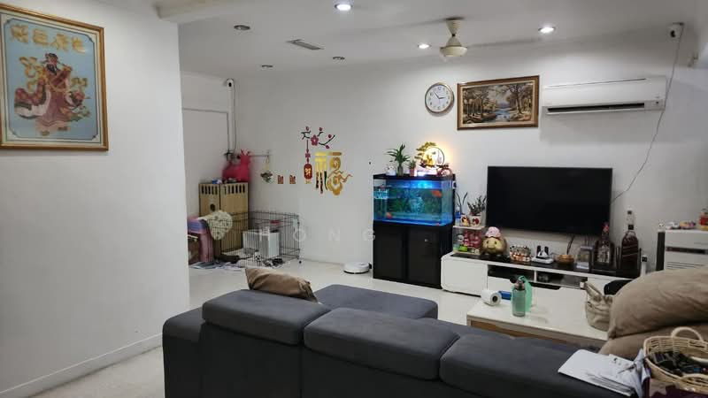 Rumah Teres untuk Dijual di Island Glades (Jelutong) - Hong . - Living Room - PropertyGuru.com.my