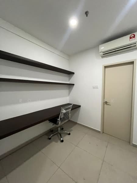Kediaman Servis untuk Dijual di i-Suite @ i-City - Rohana Ishak - Study - PropertyGuru.com.my
