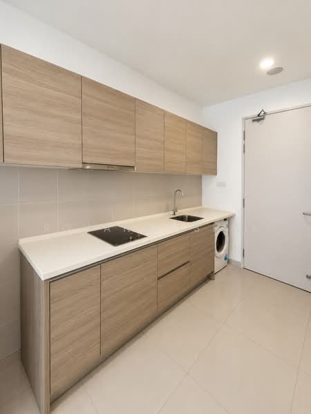 Kediaman Servis untuk Dijual di i-Suite @ i-City - Rohana Ishak - Kitchen - PropertyGuru.com.my