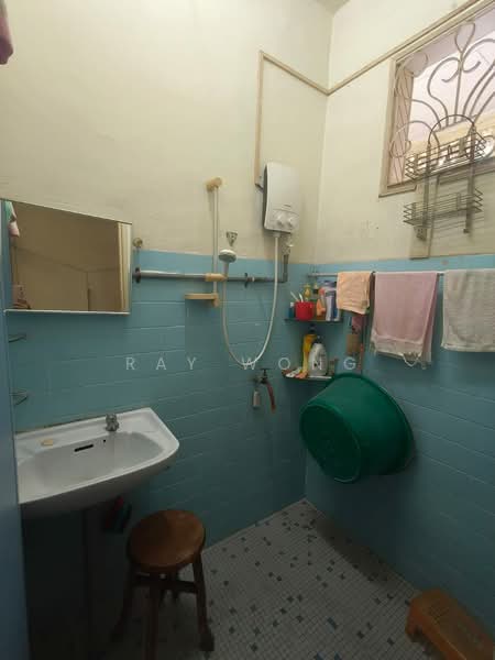 1-storey Terraced House for Sale in Johor Bahru (Johor) - Ray Wong - Bathroom - PropertyGuru.com.my
