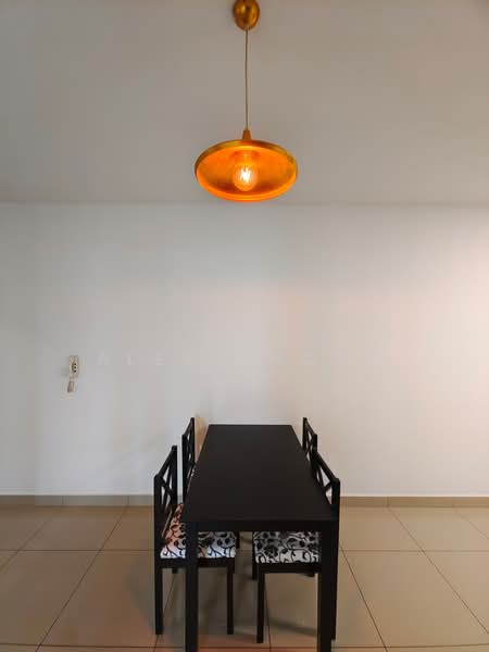 Kondominium untuk Dijual di De Centrum Residences - Alex Chong - Dining Room - PropertyGuru.com.my