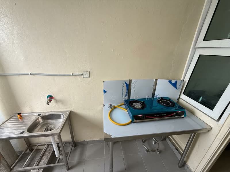 Kondominium untuk Dijual di De Centrum Residences - Alex Chong - Kitchen - PropertyGuru.com.my