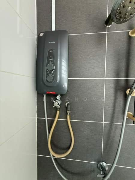 Kondominium untuk Dijual di De Centrum Residences - Alex Chong - Bathroom - PropertyGuru.com.my