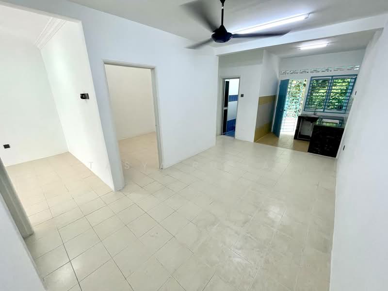 Rumah Teres 1 Tingkat untuk Dijual di Banting (Banting) - Tasya Ruslan - PropertyGuru.com.my