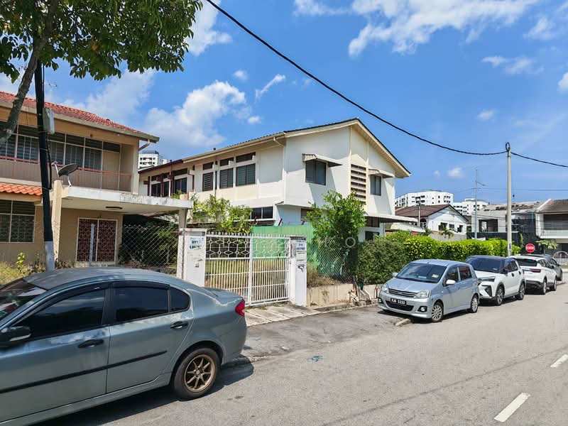 Semi-Detached House for Sale in Taman Guan Joo Seng (Jelutong) - Alex Ho - Exterior - PropertyGuru.com.my