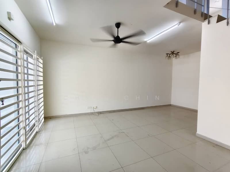 Rumah Teres 2 Tingkat untuk Dijual di Taman Pakatan Jaya (Tambun) - Chris Chin - Living Room - PropertyGuru.com.my
