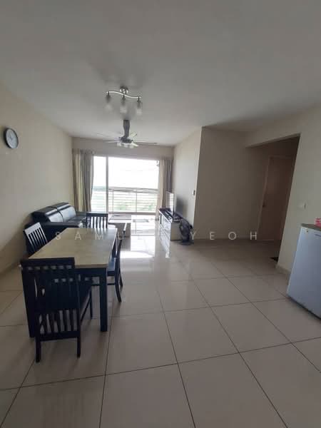 Kondominium untuk Dijual di Ocean View Residences - Samuel Yeoh - Living Room - PropertyGuru.com.my