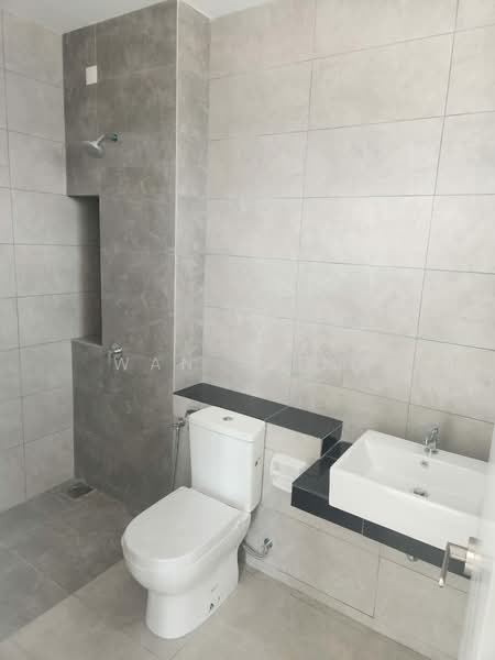 2-storey Terraced House for Rent in Amverton Hills (Sungai Buloh) - Wan Azima - Bathroom - PropertyGuru.com.my