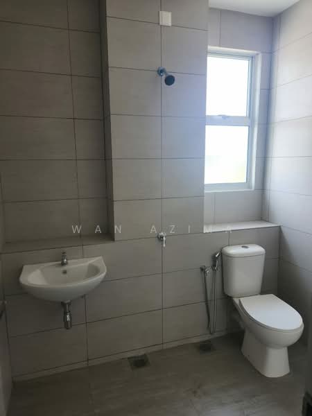 2-storey Terraced House for Rent in Amverton Hills (Sungai Buloh) - Wan Azima - Bathroom - PropertyGuru.com.my