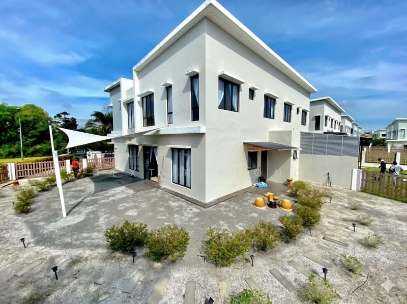 Semi-Detached House for Sale in Setia Ecohill (Semenyih) - Dexter Yeong - Exterior - PropertyGuru.com.my