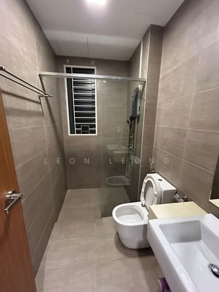 Servis Apartment untuk Disewa di Citizen @ Old Klang Road - Leon Leong - Bathroom - PropertyGuru.com.my