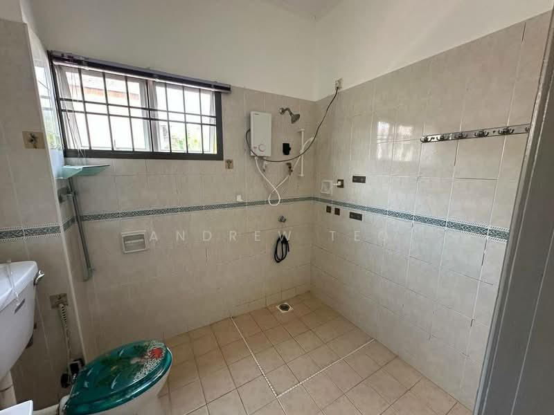 Rumah Teres 2 Tingkat untuk Dijual di Taman Impian Emas (Skudai) - Andrew Teo - Bathroom - PropertyGuru.com.my
