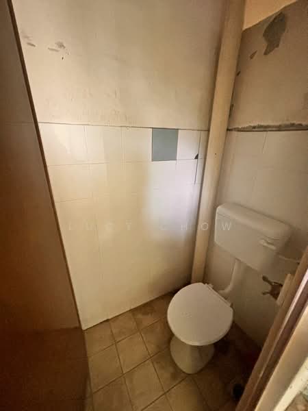 Apartment for Sale at Palma Apartment (Bandar Country Homes) - Lucy Chow - Bathroom - PropertyGuru.com.my