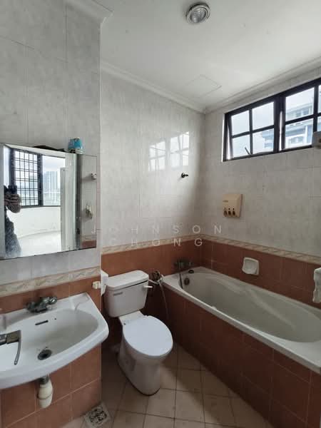Condominium for Sale at Datin Halimah Condominium - Johnson Chong - Bathroom - PropertyGuru.com.my