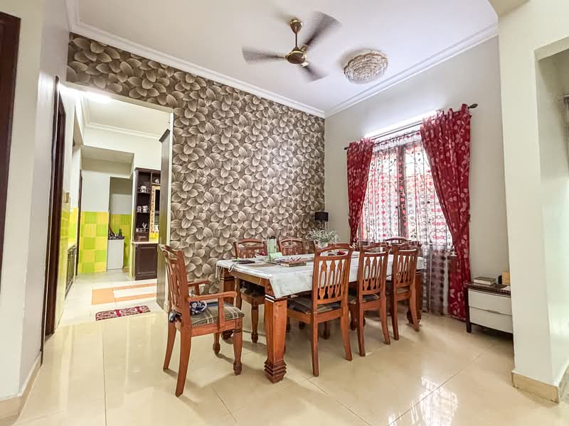 Rumah Berkembar untuk Dijual di Mutiara Damansara (Selangor) - Vincent Liaw - Dining Room - PropertyGuru.com.my