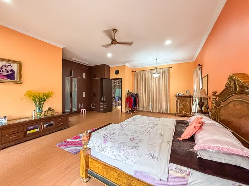 Rumah Berkembar untuk Dijual di Mutiara Damansara (Selangor) - Vincent Liaw - Master Bedroom - PropertyGuru.com.my