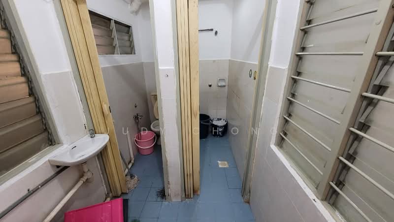 Apartment for Sale at Laman Damai (Li Garden) - Judy Chong - Bathroom - PropertyGuru.com.my
