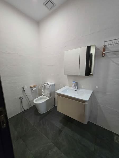 Semi-Detached House for Sale in Taman Prima Impian (Segambut) - Jasemin Chia - Bathroom - PropertyGuru.com.my