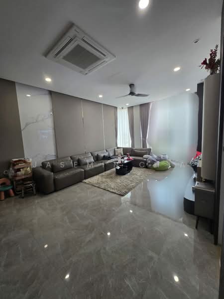 Semi-Detached House for Sale in Taman Prima Impian (Segambut) - Jasemin Chia - Living Room - PropertyGuru.com.my
