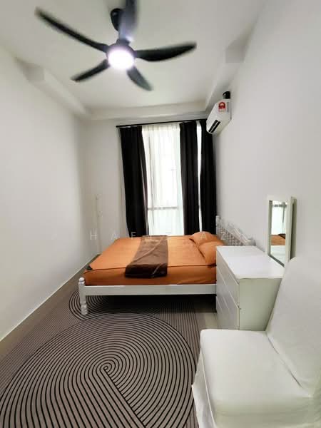 Service Residence for Sale at Meridin Bayvue @ Sierra Perdana - ALHAFIZ AZIS - Bedroom - PropertyGuru.com.my