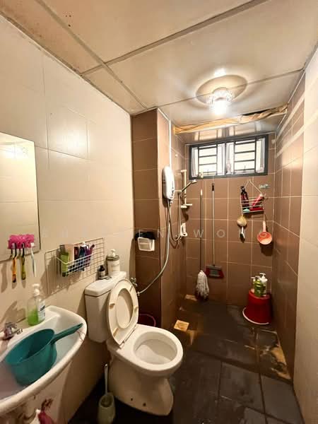Pangsapuri untuk Dijual di M'tiara - Shereen Wong - Bathroom - PropertyGuru.com.my