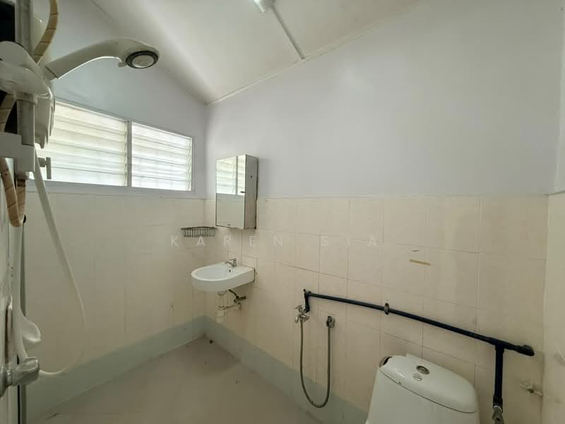 Rumah Teres 2 Tingkat untuk Dijual di Bandar Mahkota Cheras (Cheras) - KAREN SIA - Bathroom - PropertyGuru.com.my