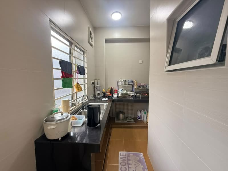Rumah Teres 2 Tingkat untuk Dijual di Bandar Mahkota Cheras (Cheras) - KAREN SIA - Kitchen - PropertyGuru.com.my