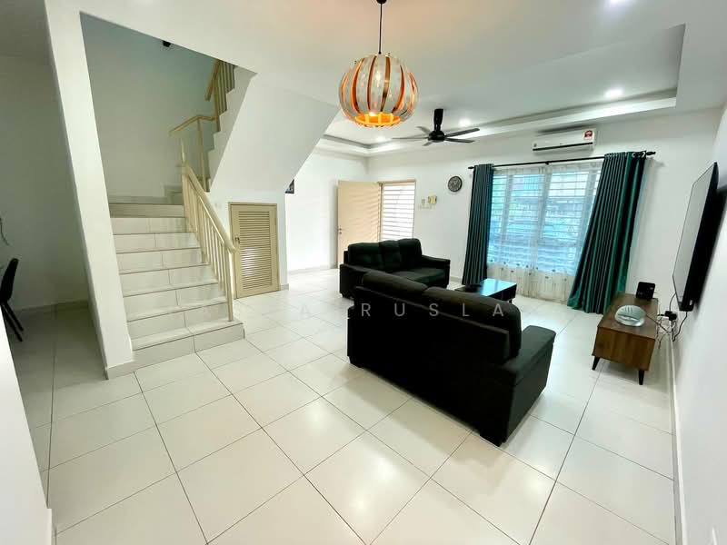 Rumah Teres 2-Tingkat untuk Dijual di Taman Pelangi Semenyih 2 (Semenyih) - Tasya Ruslan - PropertyGuru.com.my