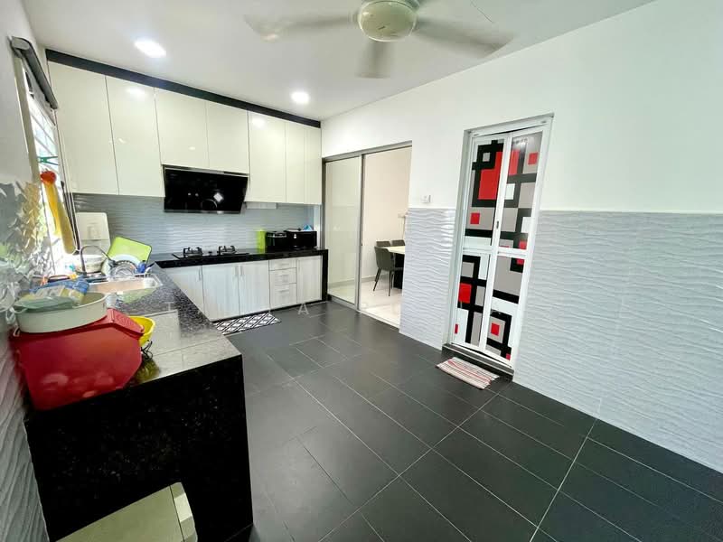 Rumah Teres 2-Tingkat untuk Dijual di Taman Pelangi Semenyih 2 (Semenyih) - Tasya Ruslan - PropertyGuru.com.my