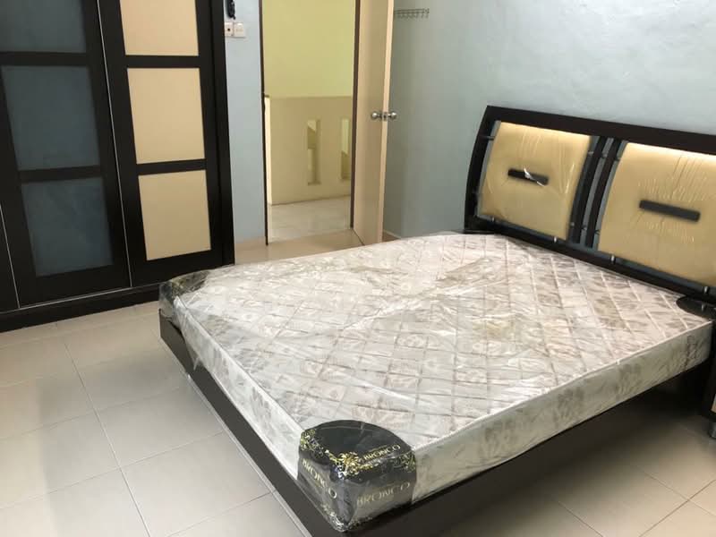 Rumah Berkembar untuk Dijual di Taman Seri Indah (Batu Maung) - Hong . - Bedroom - PropertyGuru.com.my