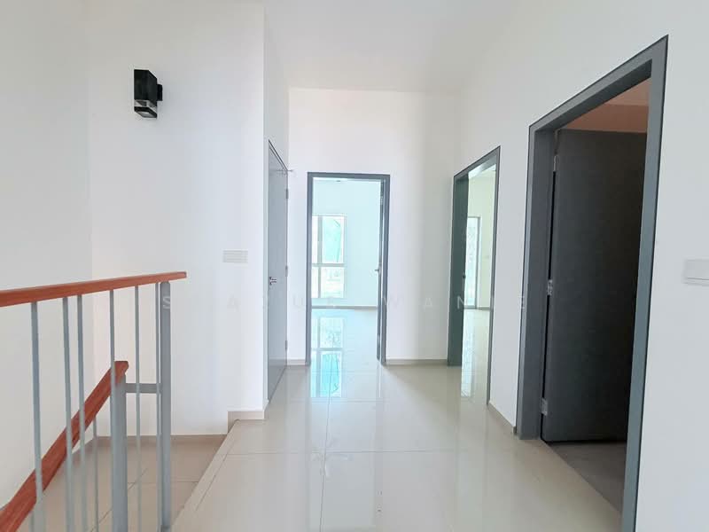Rumah Teres untuk Dijual di Cyberjaya (Selangor) - Syazue Wanie - Corridor - PropertyGuru.com.my