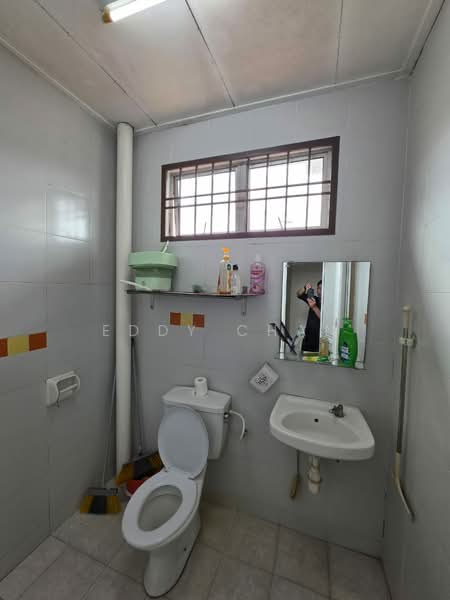 Terraced House for Sale in Taman Desa Tebrau (Tebrau) - Eddy Chan - Bathroom - PropertyGuru.com.my