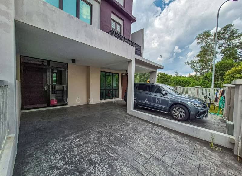 Rumah Bandar untuk Dijual di Bandar Puteri Bangi (Bangi) - Luqman Ramli - Exterior - PropertyGuru.com.my