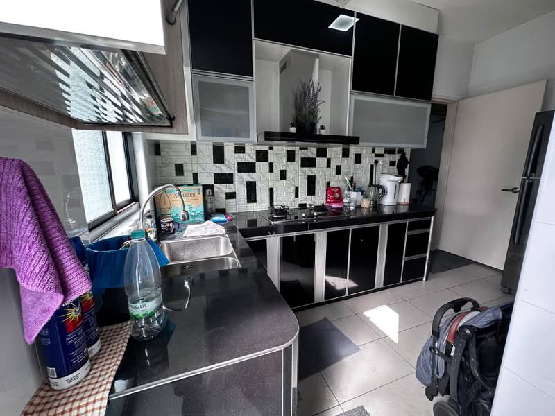 Cluster House for Sale in Setia Tropika (Johor Bahru) - See Yin . - Kitchen - PropertyGuru.com.my